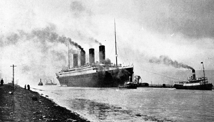 RMS_Titanic_sea_trials_April_2,_1912